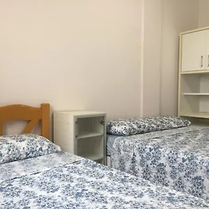 3 Dorm., O Quintal E A E Molhes Apartamento